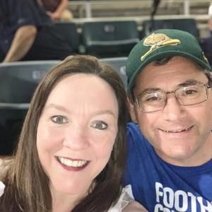 Meet your Posher, Caroline